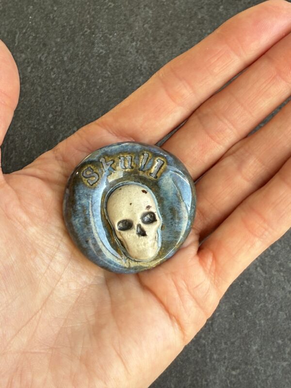 Worry stone skull