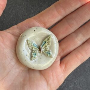Worry stone papillon