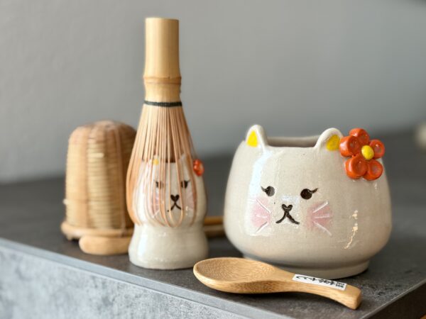Bol à matcha et son porte fouet