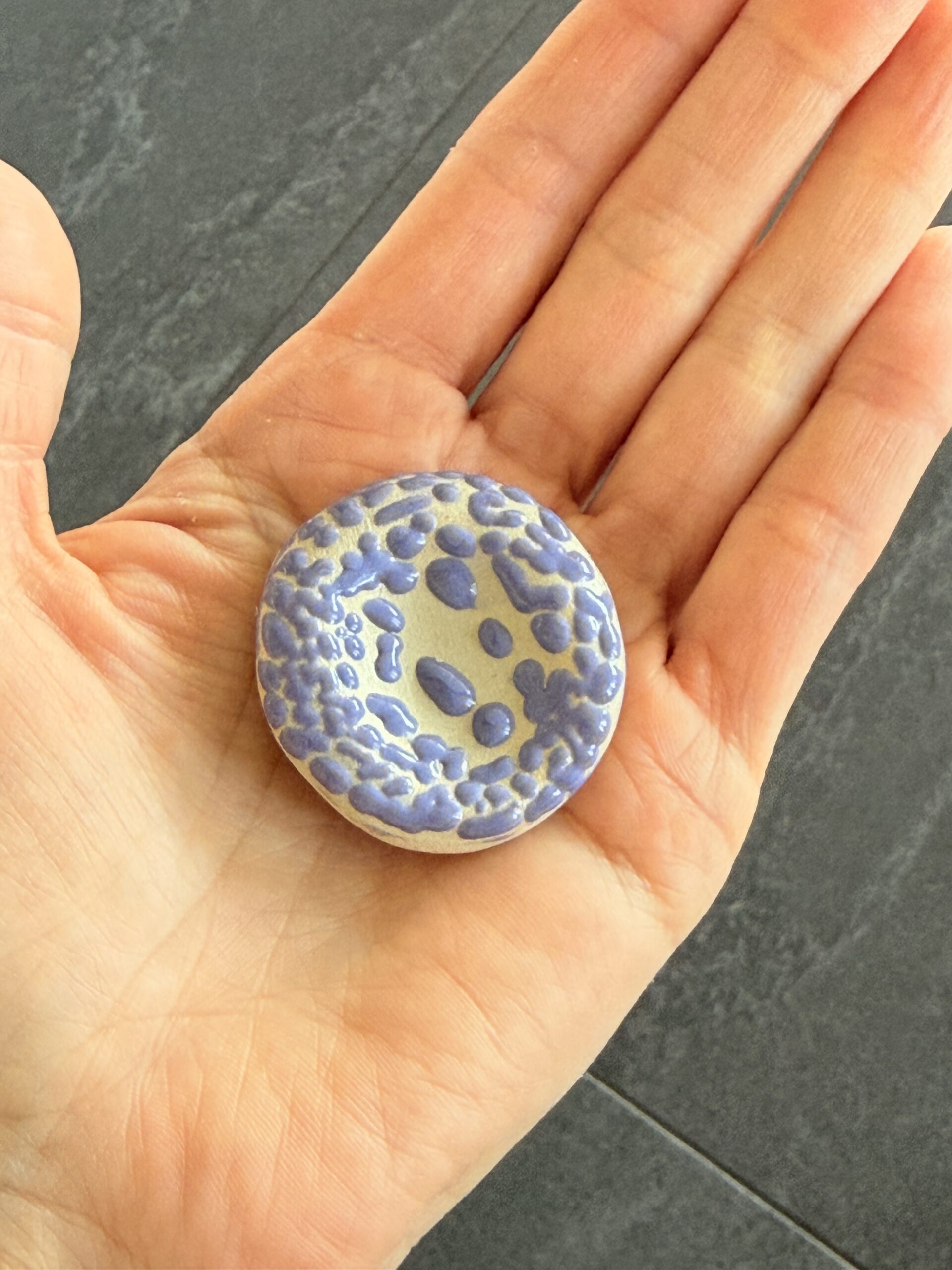 Worry stone structurée